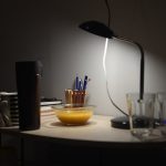 Photo adjustable desk lamp